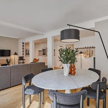 Safir - 3 Et Balcon à Trocadéro