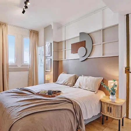 Safir - 3 Et Balcon à Trocadéro